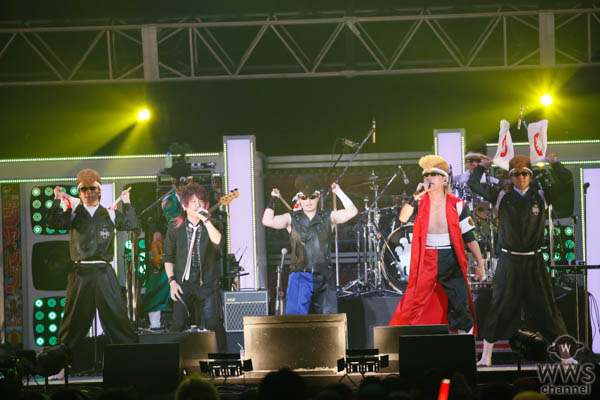 【ライブレポート】氣志團がJUMP MUSIC FESTAできただにひろしとコラボステージを展開！ 綾小路翔「ピンチのときに駆けつけてくれる！」