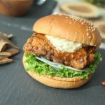 【動画】チキパ・鈴木友梨耶がフレッシュネスで食レポ初挑戦！スパイスについて語る！