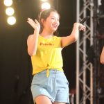【ライブレポート】Chuning Candy(チューニングキャンディー)が夏らしいヘソ出しファッションで野外ライブパフォーマンス！