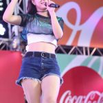 【ライブレポート】Chuning Candy(チューニングキャンディー)が夏らしいヘソ出しファッションで野外ライブパフォーマンス！