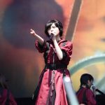 【ライブレポート】欅坂46が赤の新衣装でトップバッターで登場！名曲『二人セゾン』からライブスタート！〈ROCK IN JAPAN FESTIVAL 2018>