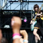 【ライブレポート】SILENT SIREN “キュート×パワフル”なガールズロックで夏フェス大盛上がり！〈ROCK IN JAPAN FESTIVAL 2018〉