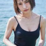 SCANDAL HARUNA がファースト写真集「SOMEWHERE」で初水着を披露！「今後の目標は結婚や出産をしても音楽活動を継続すること」