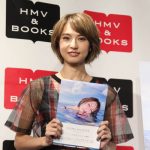 SCANDAL HARUNA がファースト写真集「SOMEWHERE」で初水着を披露！「今後の目標は結婚や出産をしても音楽活動を継続すること」