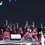 【ライブレポート】欅坂46が赤の新衣装でトップバッターで登場！名曲『二人セゾン』からライブスタート！〈ROCK IN JAPAN FESTIVAL 2018>