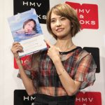 SCANDAL HARUNA がファースト写真集「SOMEWHERE」で初水着を披露！「今後の目標は結婚や出産をしても音楽活動を継続すること」