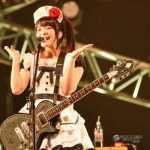 【サマーソニック レポート】メイド姿の5人組ガールズロック・バンド、BAND-MAIDが、2年連続出演のサマソニで魅せた、ハードロック6連発!「ようこそバンドメイドのお給仕へ!」