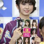 SUPER☆GiRLS・浅川梨奈「白石麻衣を超えたい」！エイベックス・グラビアブック発売記念会見に浴衣姿でPR！