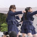 BNK48が海外アイドル初のTIFに参戦!熱気の野外ステージで『RIVER』を力強く披露!