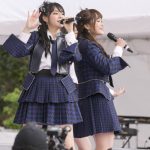 BNK48が海外アイドル初のTIFに参戦!熱気の野外ステージで『RIVER』を力強く披露!