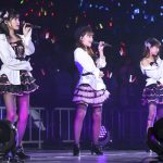 AKB48・小嶋真子、加藤玲奈、谷口めぐが『抱きしめられたら』をセクシー披露！＜AKB48グループ感謝祭＞
