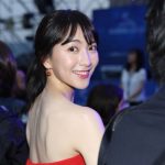 映画『私の人生なのに』第14回堤川(チェチョン)国際音楽映画祭 セクシーな赤の肩出しドレスでレッドカーペットに登場!