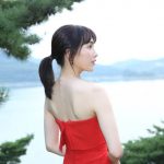 映画『私の人生なのに』第１４回堤川（チェチョン）国際音楽映画祭 セクシーな赤の肩出しドレスでレッドカーペットに登場！