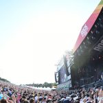 クリープハイプが名曲『栞』を披露！夏の定番曲とともに尾崎世界観節が真夏のGLASS STAGEで炸裂！