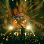 【ライブレポート】ヘヴィメタルバンド・LOUDNESSが「METAL MANIA」トリで登場！スピード感抜群のメタルチューンでオーディエンスを圧倒！