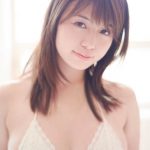 モッツアレラボディの現役大学生”いのあや”こと井口綾子が週プレ表紙デビュー！