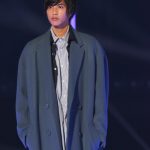 志尊淳が眩しい笑顔で振り返りざまの投げキッスに会場から大歓声！！＜東京ガールズコレクション 2018 AUTUMN/WINTER＞