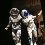 元AKB48 前田亜美、元NMB48 藤江れいなが宇宙服でステージに登場!?＜TiARY TV Fes!! Powered by Tokyo Street Collection＞