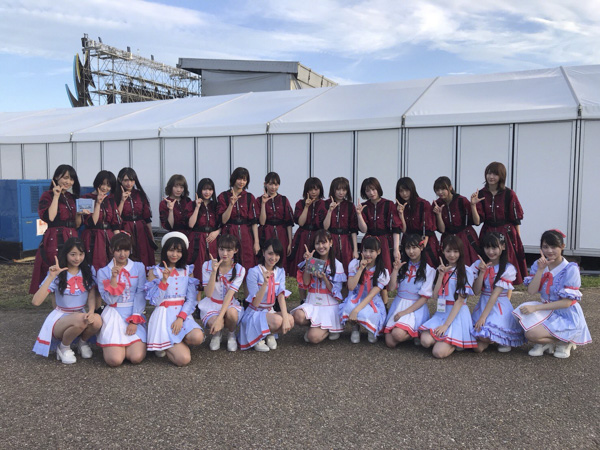 イコラブ諸橋沙夏、欅坂46・菅井友香と「がんばりき」２ショット！「今日絶対眠れない。」イコラブと欅坂の集合写真も掲載！！