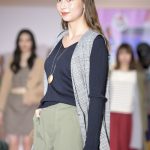 Niki、中島愛蘭らが、ららぽーと90年代「リバイバルファッションショー」のランウェイに登場!<90‘s REVIVAL FASHION FES>