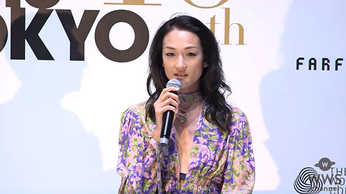 【動画】 冨永愛がVOGUE FASHION'S NIGHT OUT2018 トップバッターで登場！