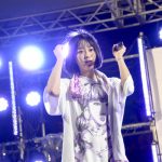 【ライブレポート】まねきケチャが「OISOアイドルビーチ2018」初日トリに登場! 蕩けそうなこの熱は、せんぶまねきケチャのせいだ!