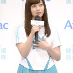田中圭、橋本環奈の「あーん」にタジタジ！？CM衣装でアフラック新保険プラン発表会に登場
