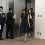 モーニング娘。'18のメガネ選抜メンバーが第31回 日本 メガネ ベスト ドレッサー賞 特別賞の表彰式に登場！「ハート型や星形のサングラスかけているメンバーにも是非注目して欲しい」