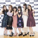 モーニング娘。'18のメガネ選抜メンバーが第31回 日本 メガネ ベスト ドレッサー賞 特別賞の表彰式に登場！「ハート型や星形のサングラスかけているメンバーにも是非注目して欲しい」