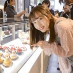 女子高生シンガー・内田珠鈴が食レポ初挑戦でフランス発スイーツを堪能!「ミシャラク 表参道」10月5日オープン。