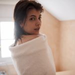 ＜お洒落エロ＞大胆披露！マギー、３rd写真集の表紙と誌面カットが先行解禁！！