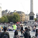 コブクロ、12月5日(水)初のコンプリートベストアルバム発売！マスタリング作業中の海外にて「初・海外ストリートライブin ロンドン」を決行！