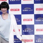 【動画】 小松菜奈が可愛すぎる足上げアクションを実践！吉田羊がフォロー！