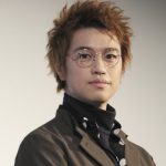 斎藤工、“ドット”のドレスコード忘れた観客に「水玉シール」差し出すボケで笑いを誘う！＜「第31回東京国際映画祭/WOWOW映画工房『ファッションドキュメンタリー・セレクション』＞