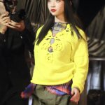 NGT48・荻野由佳が『FASHION GALA』の特設ランウェイに登場！東京国際映画祭のレッドカーペットを堂々とウォーキング！