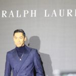 【動画】EXILE AKIRAがネイビー色のジャケットでラルフローレン表参道に登場！