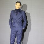 【動画】EXILE AKIRAがネイビー色のジャケットでラルフローレン表参道に登場！