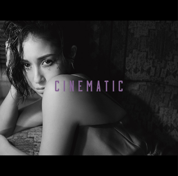 シンガーソングライター・BENIにインタビュー。3年半ぶりのアルバム『CINEMATIC』からツアーへの意気込みを語る。