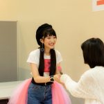 山崎エリイ、ソロデビュー2周年を祝うイベントレポート公開！11月20日の誕生日にはサンシャイン噴水広場でフリーライブも