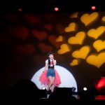 山崎エリイ、ソロデビュー2周年を祝うイベントレポート公開！11月20日の誕生日にはサンシャイン噴水広場でフリーライブも