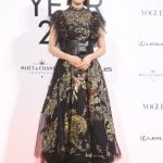 女優・松本穂香、平成でやり残したことに「ディズニーシーに行きたい」！シックなドレスコーデでレッドカーペットに登場！＜VOGUE JAPAN WOMEN OF THE YEAR 2018＞