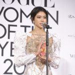 森星がレッドカーペットを豪華なドレスコーデで美脚ランウェイ！＜VOGUE JAPAN WOMEN OF THE YEAR 2018＞