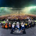 MAN WITH A MISSION、超満員45,000人の阪神甲子園球場でツアーファイナル開催！