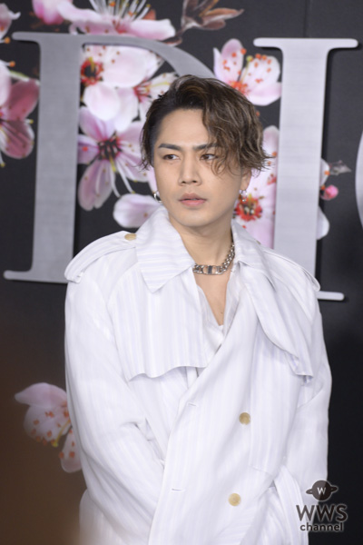 三代目JSB・登坂広臣が白のロングコートでDIOR（ディオール）メンズショーに華麗に来場！＜ディオール メンズプレフォールショー＞
