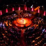 植田真梨恵、回転する円形ステージで、たったひとりのツアーファイナル！