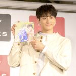 小関裕太が「ゆるえろい」カレンダーについて「キメ顔なしの色気」と無邪気な笑顔！