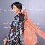 森星がシックな花柄ドレスでブルガリのゴールデンカーペットに登場！