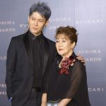 MIYAVIが母と共にブルガリのゴールデンカーペットに登場！「一人の息子として産んでくれてありがとう」