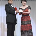 森昌子が「第30回日本ジュエリーベストドレッサー賞」を受賞！「女性は60歳からが勝負」と抱負を語る！！