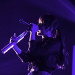 阿部真央、神戸ワールド記念ホールで全国ツアーを完走！夏の大阪城野外音楽堂ワンマンと秋の全国弾き語りツアー開催を発表！